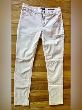 Jones New York Pale Pink Skinny Jeans